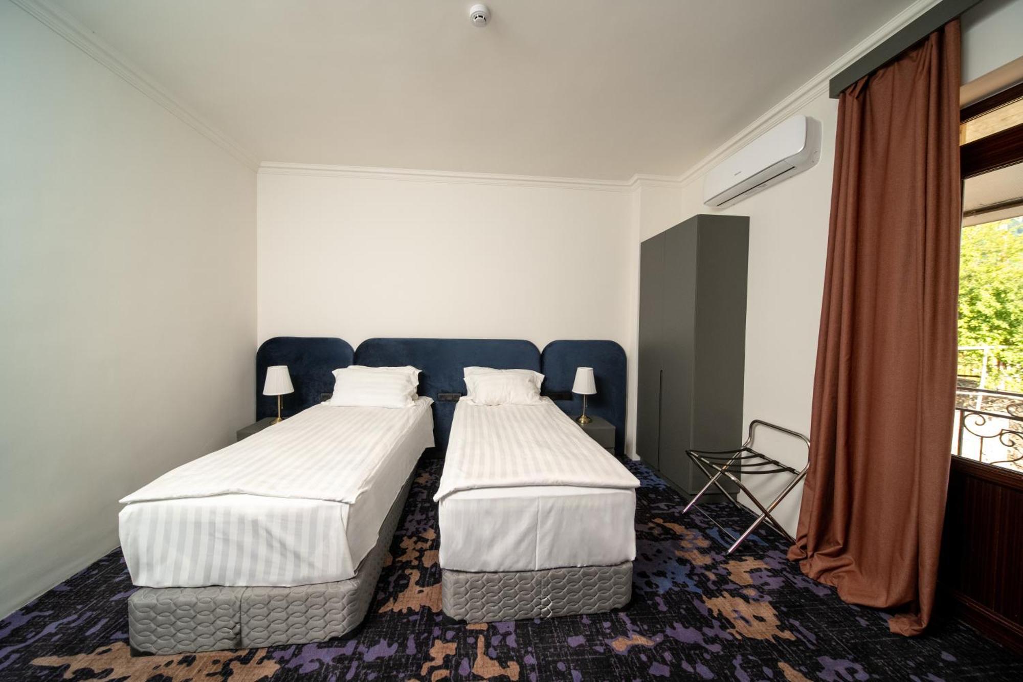 Kefilyan Family Hotel Sanain Esterno foto