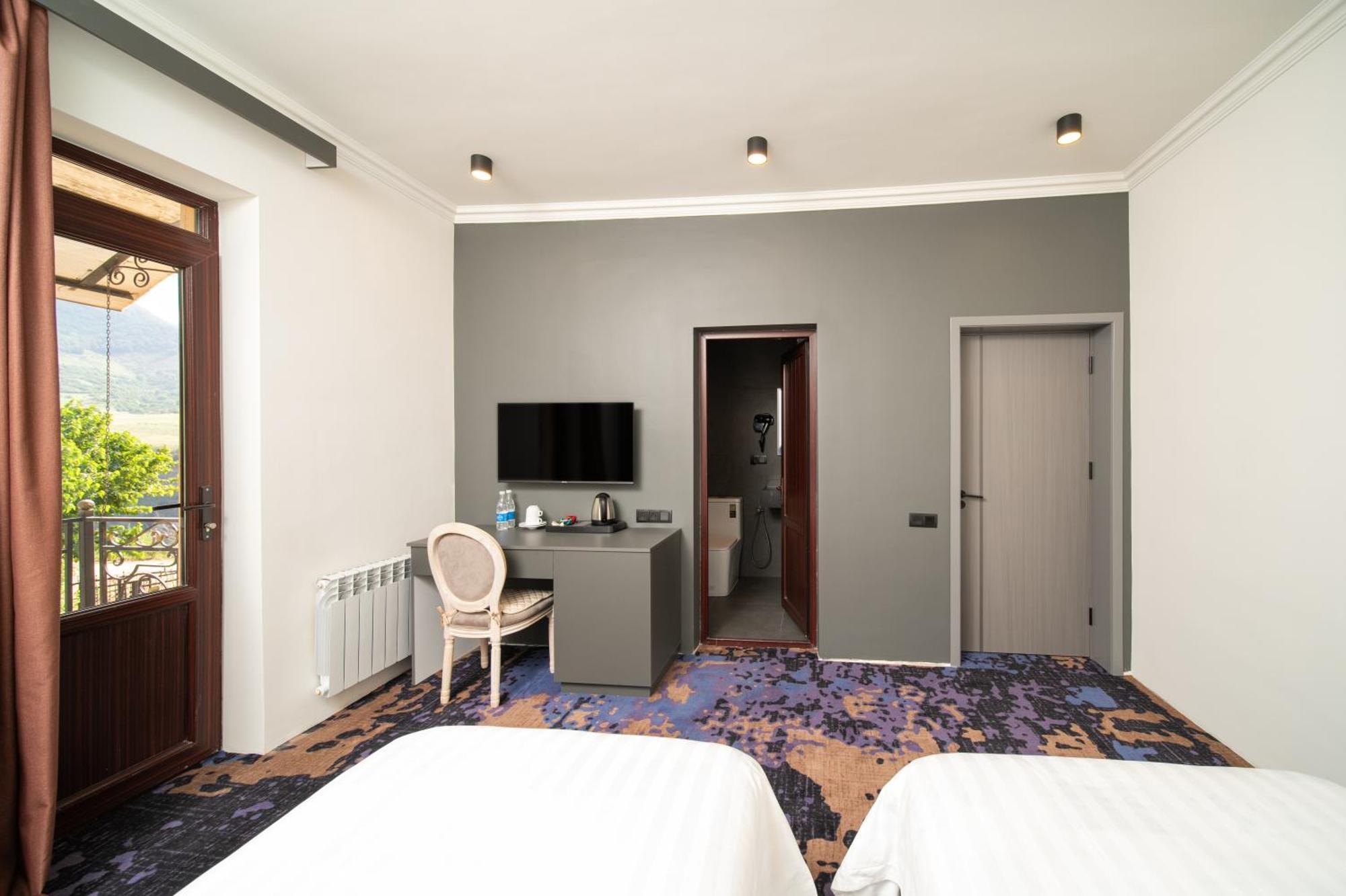 Kefilyan Family Hotel Sanain Esterno foto