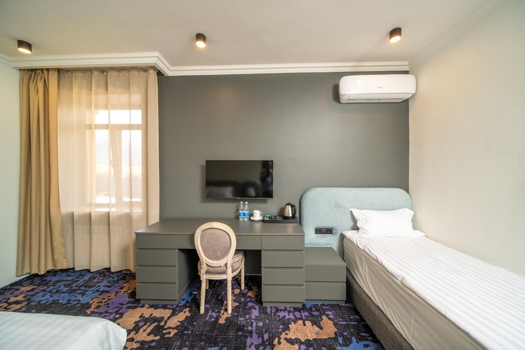 Kefilyan Family Hotel Sanain Esterno foto