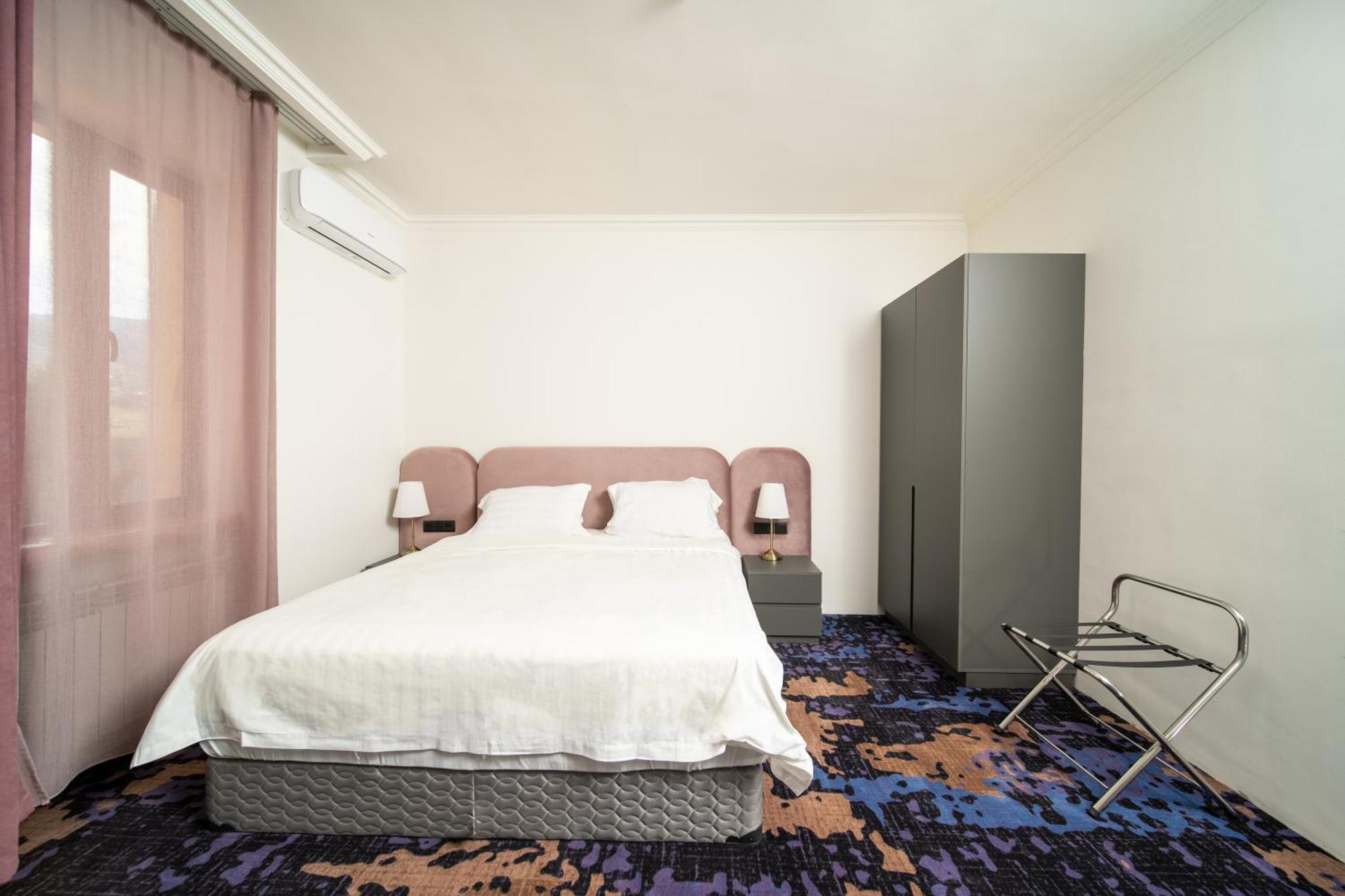 Kefilyan Family Hotel Sanain Esterno foto