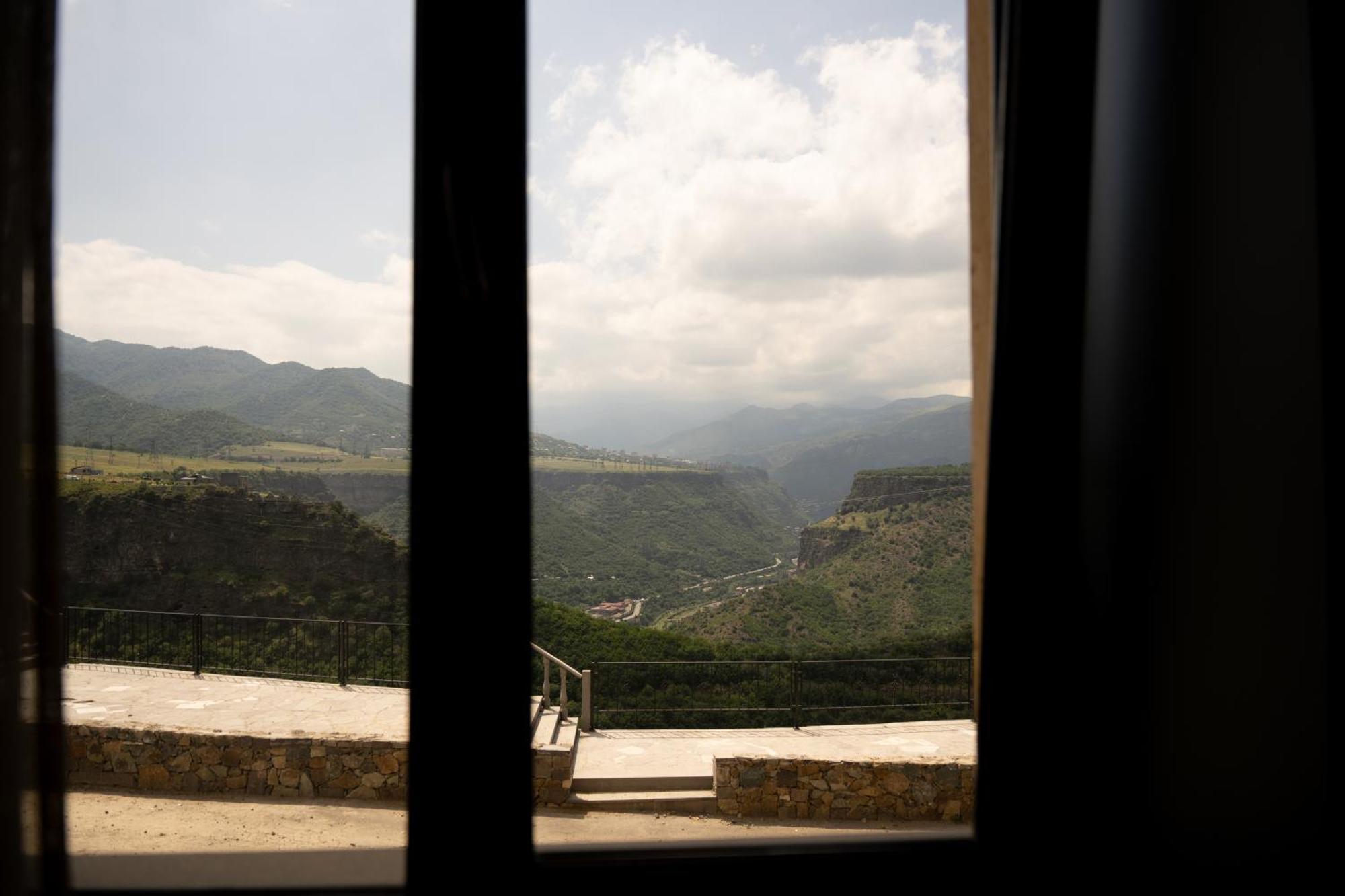 Kefilyan Family Hotel Sanain Esterno foto